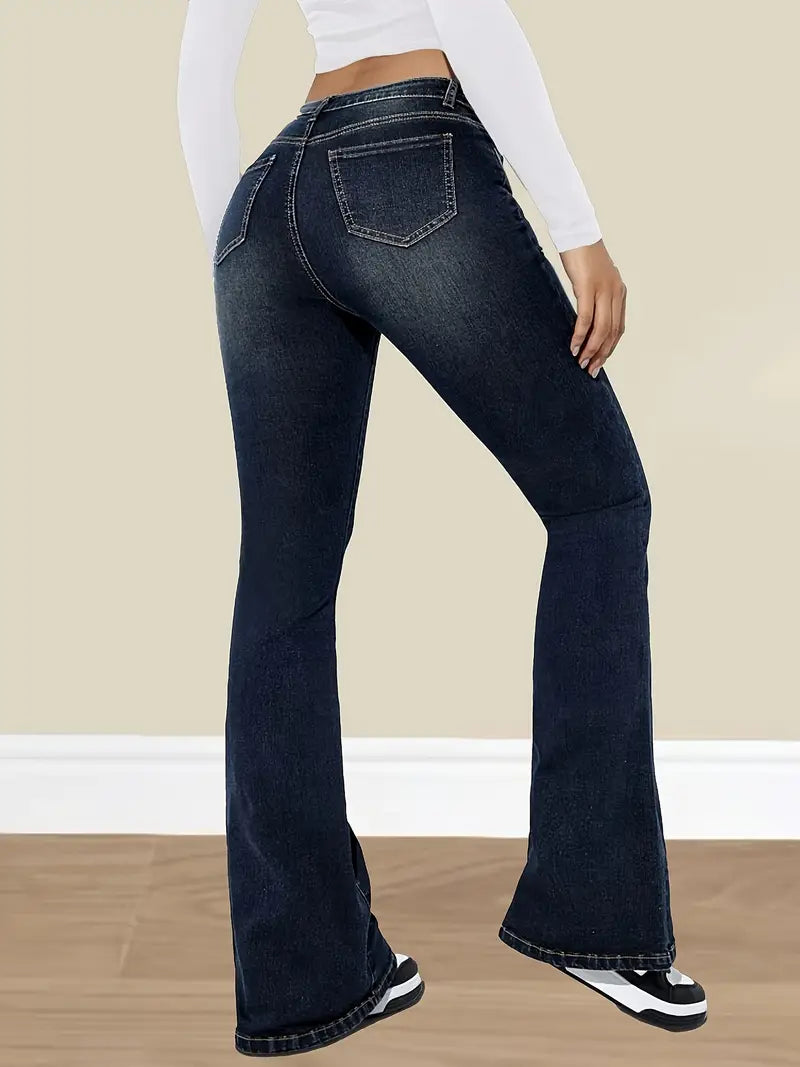 Luna - Casual Slim-Fit Flared Jeans