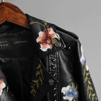 Elegant Bloemenjas met Getailleerde Pasvorm