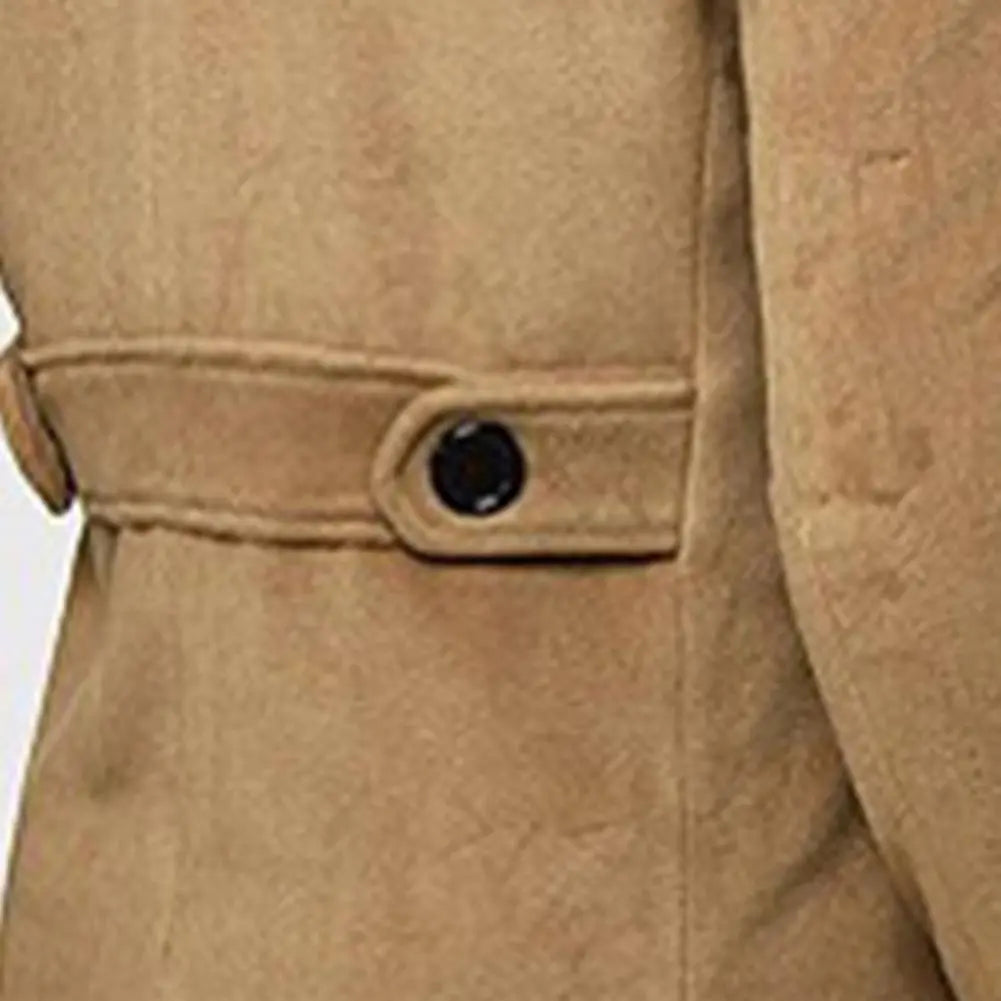 Elegante Britse Trenchcoat met Dubbele Rij Knopen