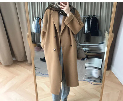 Lena - Chic Winter Mantel