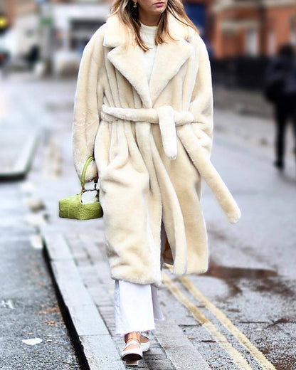 Livia - Lange Teddy Winterjas met Ruime Pasvorm