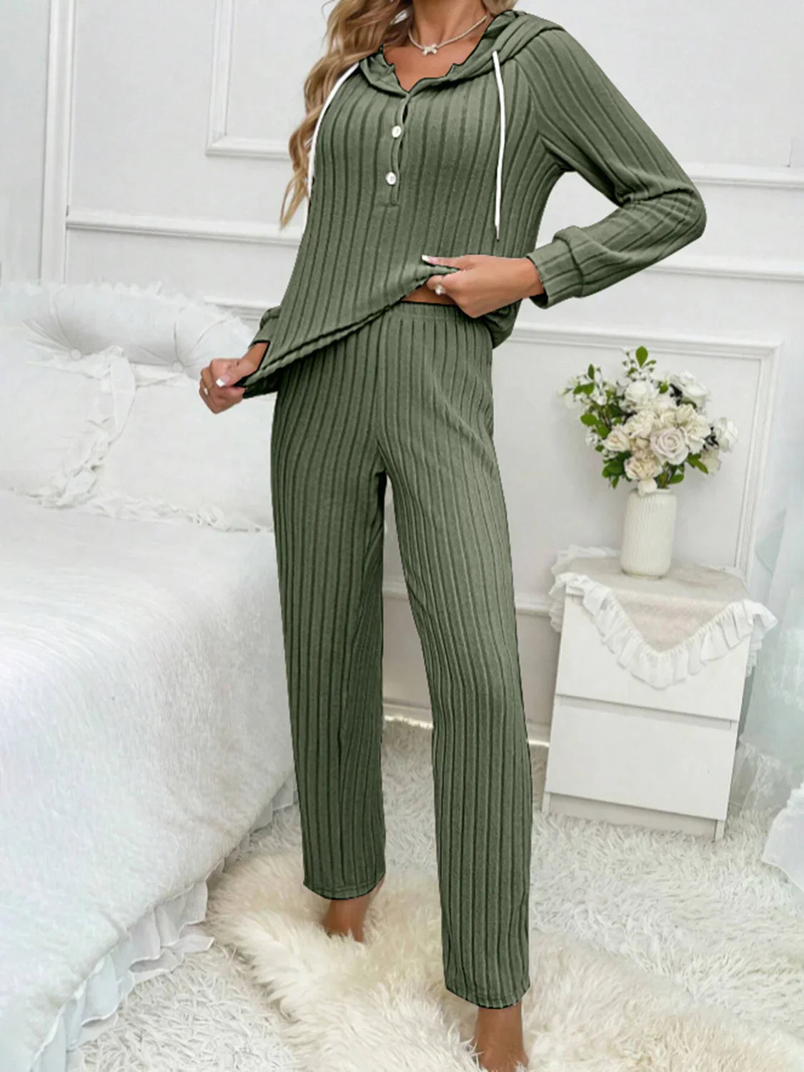 Demi - Casual Chic Top met Capuchon en Geribde Broek