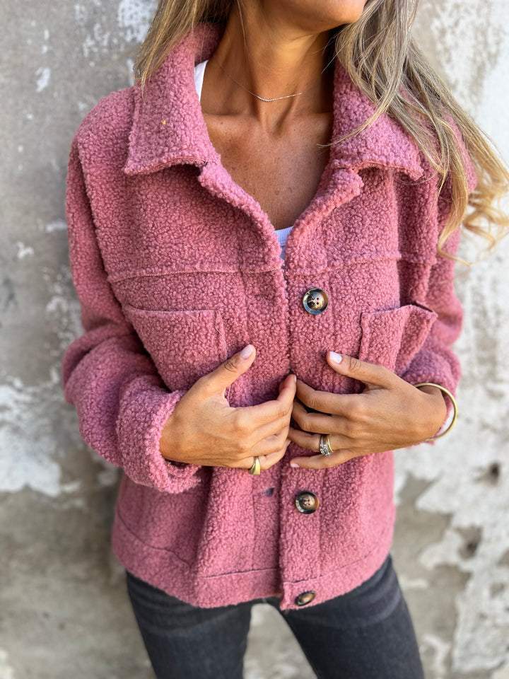 Lotte - Elegante Herfstjas met Getailleerde Pasvorm