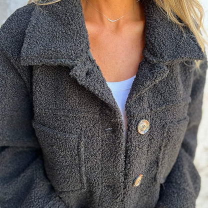 Lotte - Elegante Herfstjas met Getailleerde Pasvorm